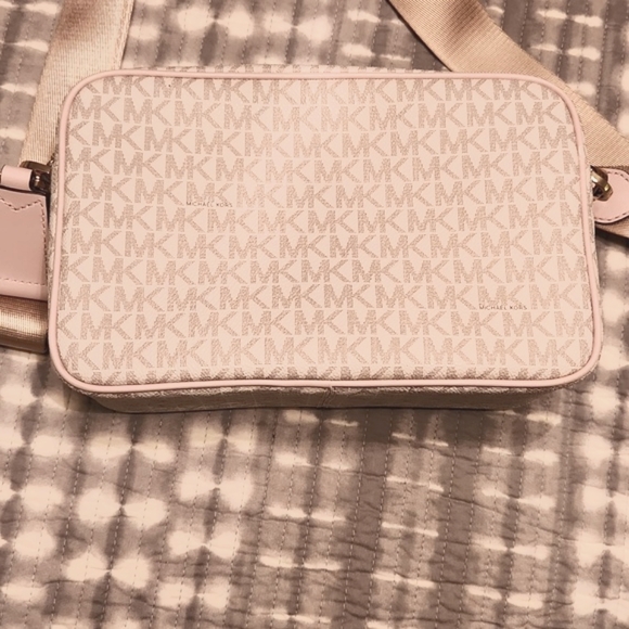 Purse - Picture 4 of 11